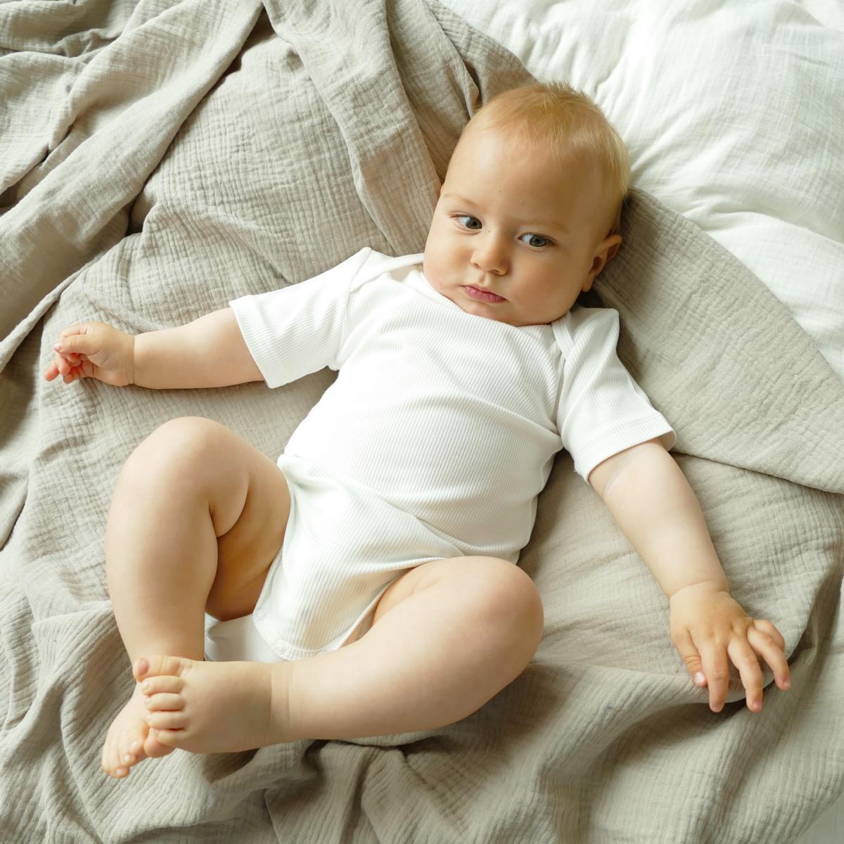 STARTER SET (Romper, Body, Musselintuch)